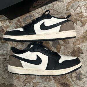 Air Jordan 1 Retro Low OG Mocha
